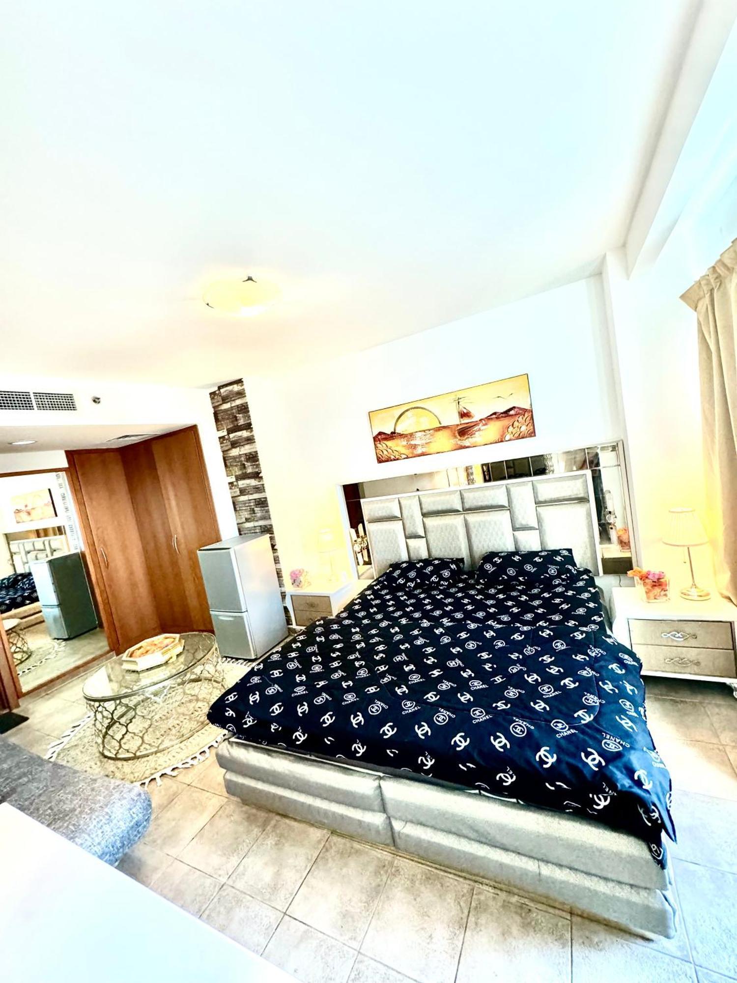 Travelers Backpackers Apartment Dubai Ngoại thất bức ảnh