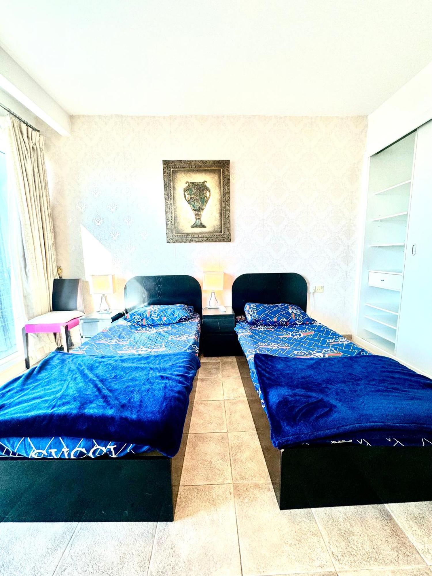 Travelers Backpackers Apartment Dubai Ngoại thất bức ảnh