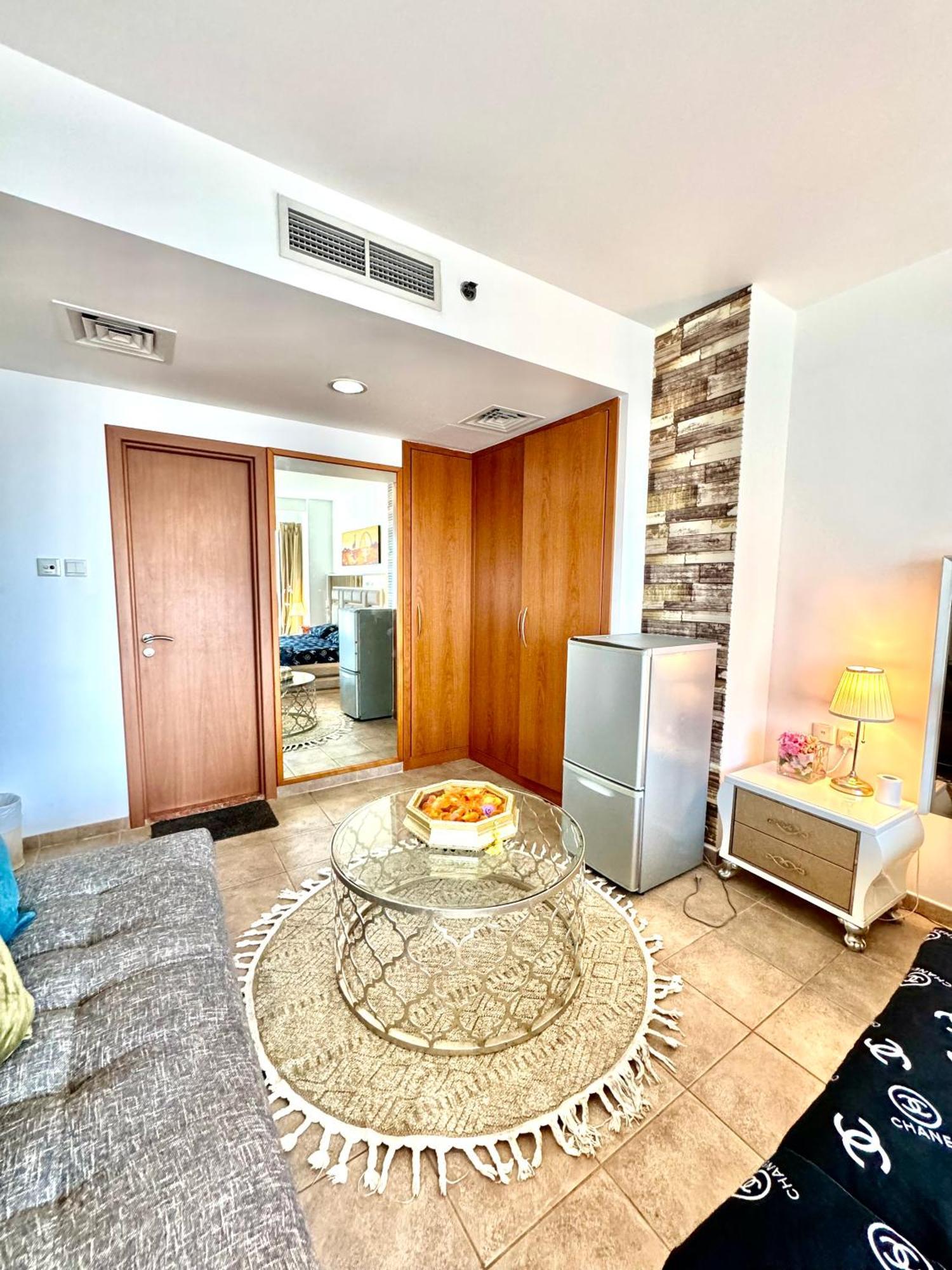 Travelers Backpackers Apartment Dubai Ngoại thất bức ảnh