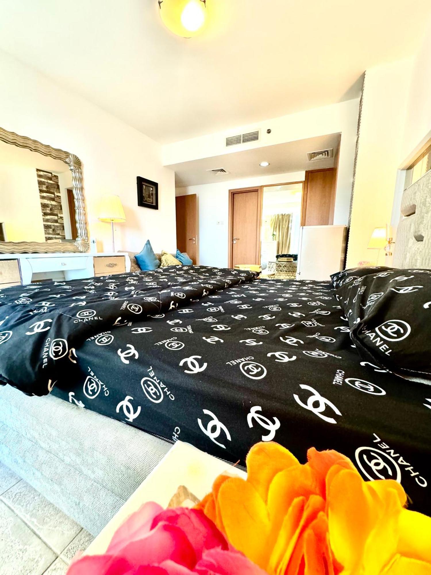 Travelers Backpackers Apartment Dubai Ngoại thất bức ảnh
