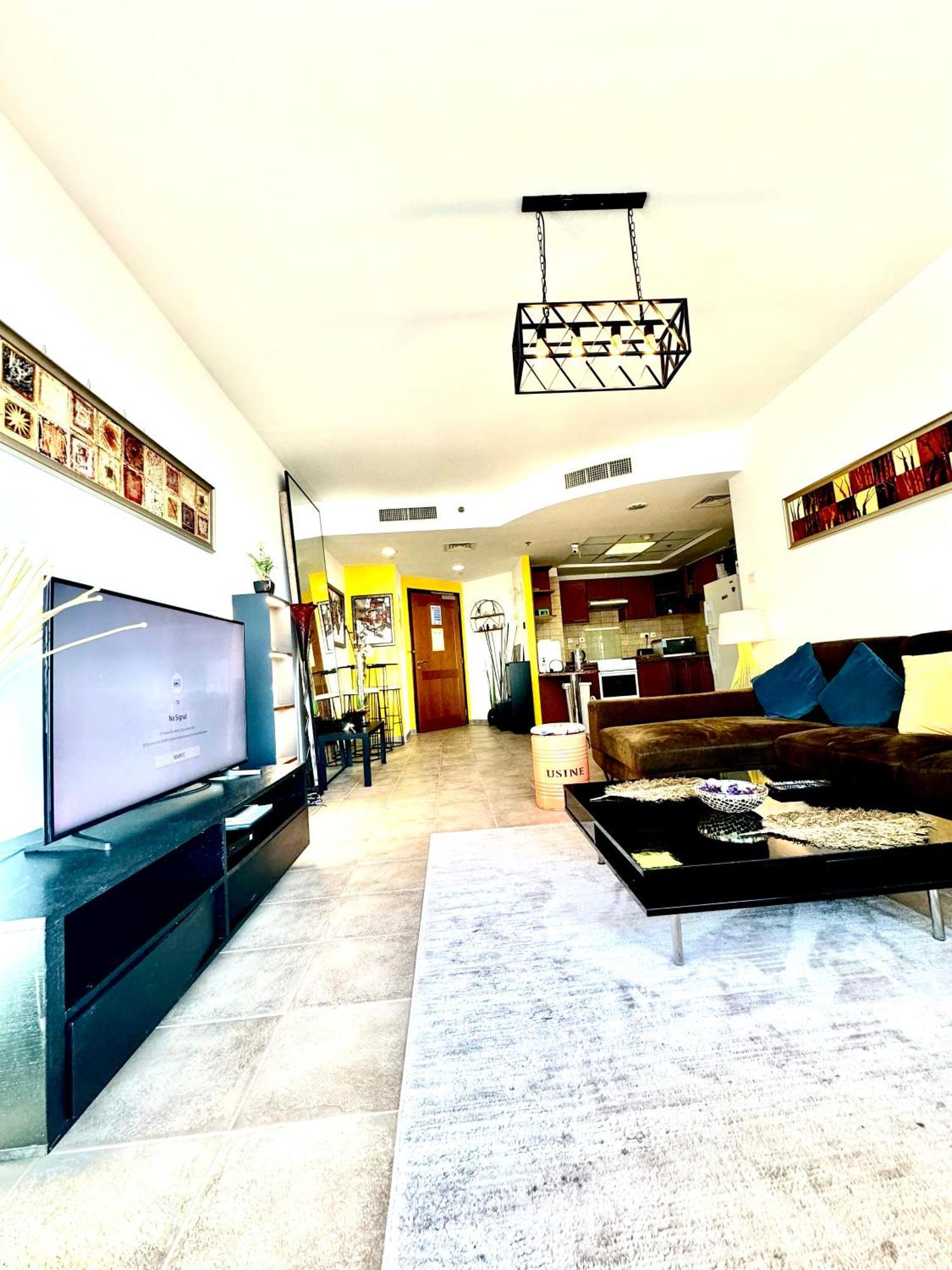 Travelers Backpackers Apartment Dubai Ngoại thất bức ảnh