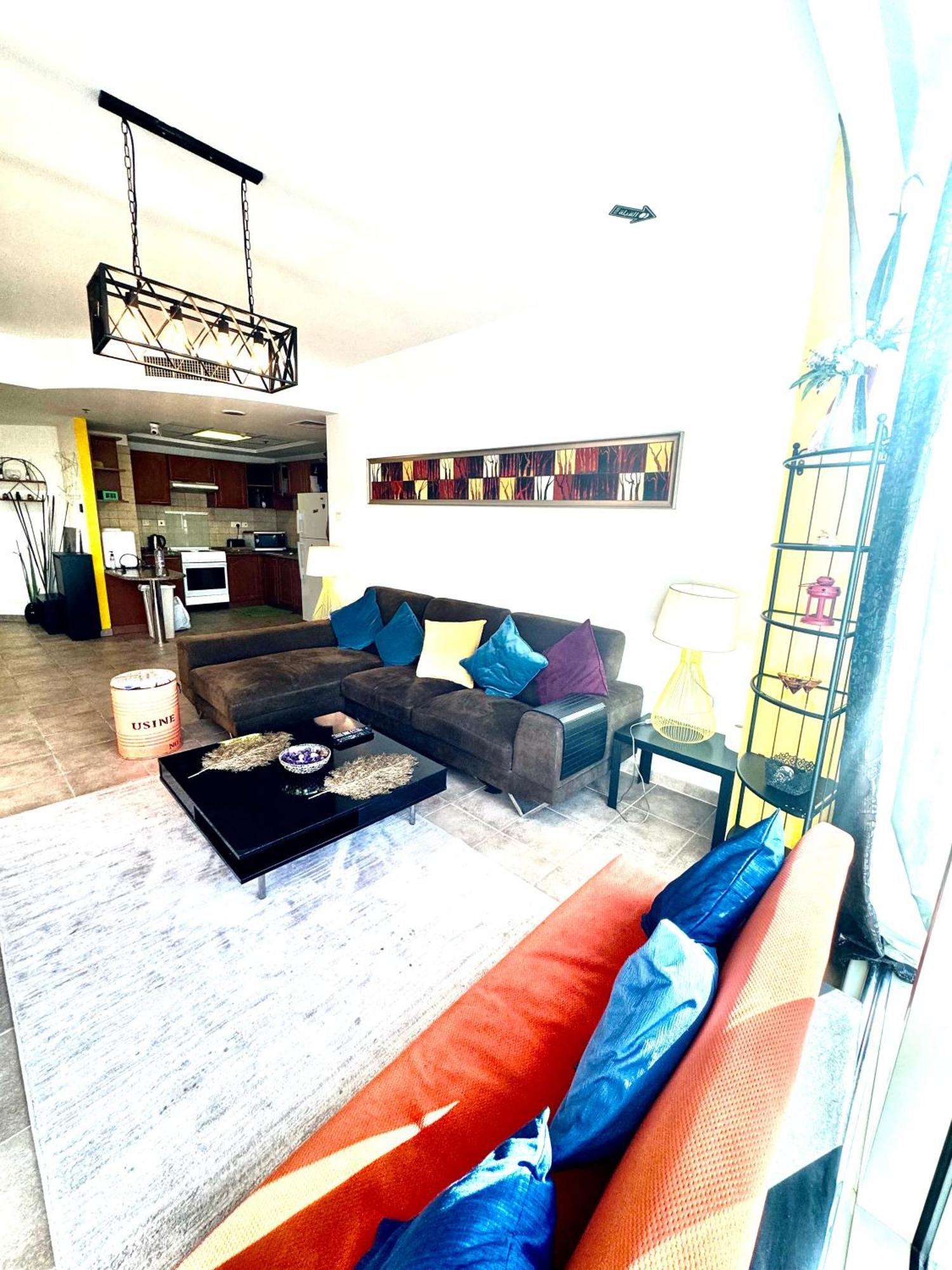 Travelers Backpackers Apartment Dubai Ngoại thất bức ảnh