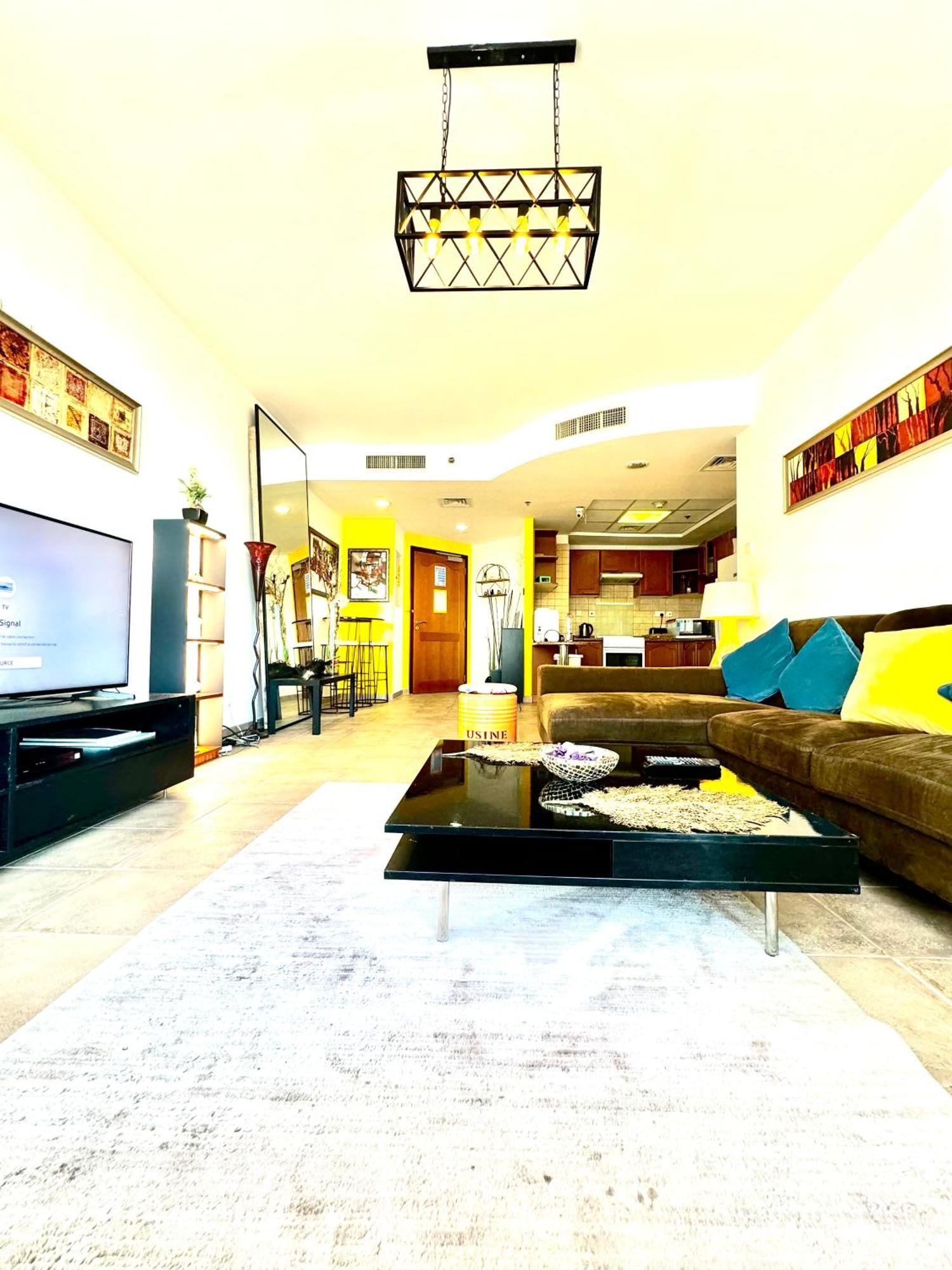 Travelers Backpackers Apartment Dubai Ngoại thất bức ảnh